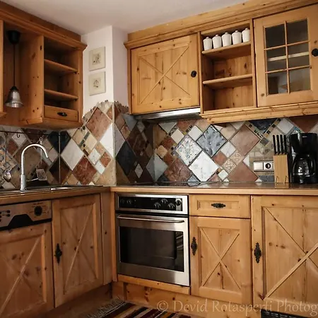 Gaestehaus Leirerhaeusl Konukevi Alpbach